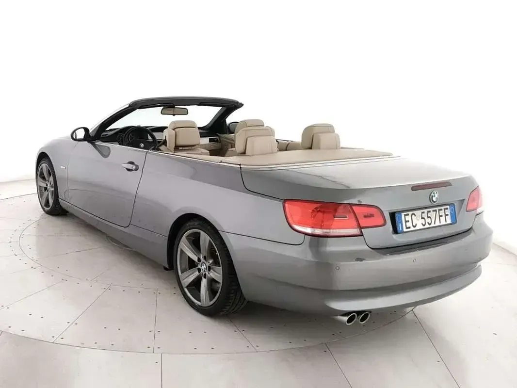Usata BMW 325 Cabriolet 197 CV (144 kW) 2010 Cabrio