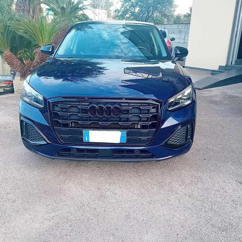 Usata Audi Q2 Admired 61 CV (44 kW) 2022 Blu/azzurro SUV