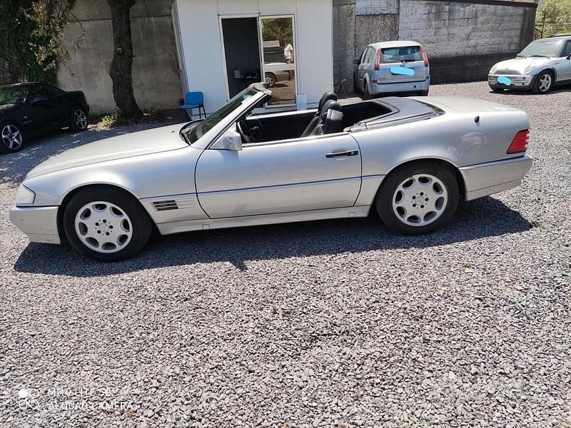 Usata Mercedes SL300 231 CV (169 kW) 1990 Grigio Cabrio