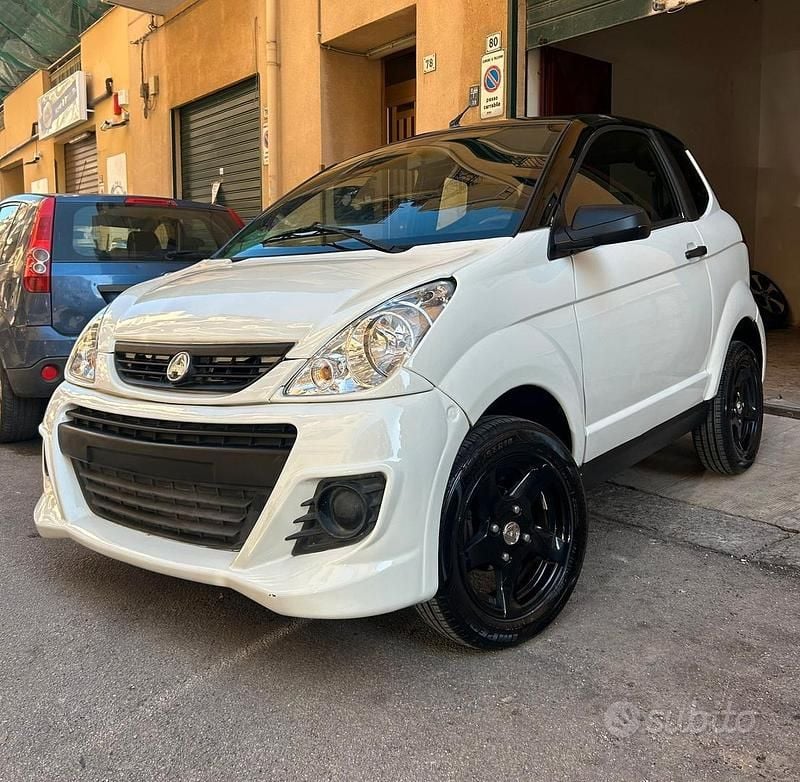 Usata Aixam City Premium 2012 Bianco Berlina
