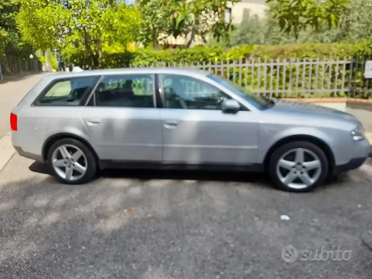 Usata Audi A6 150 CV (110 kW) 2000 Grigio Station wagon