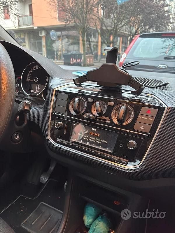 Usata VW up! 2018 Rosso Utilitaria