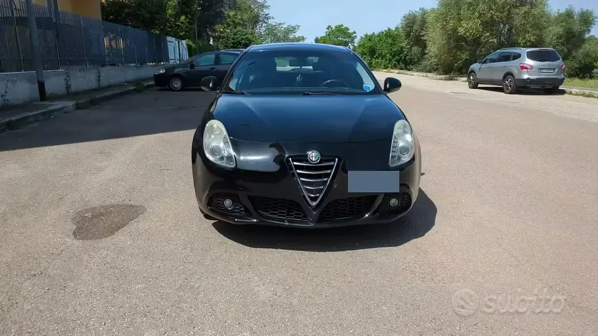 Usata Alfa Romeo Giulietta 105 CV (77 kW) 2012 Nero Utilitaria