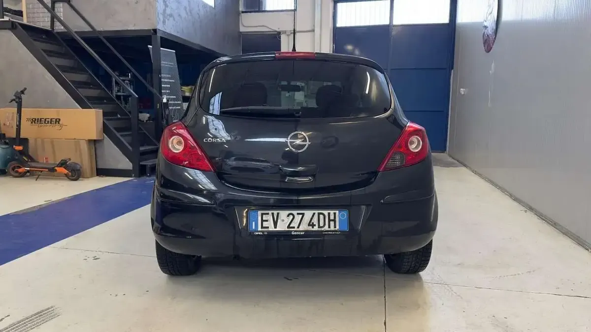 Usata Opel Corsa 86 CV (63 kW) 2014 Utilitaria