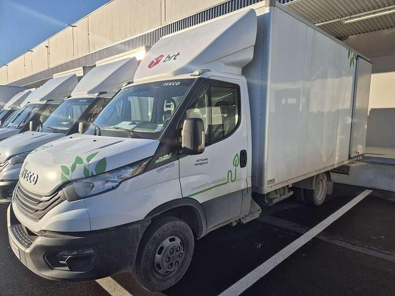 Usata Iveco Daily 136 CV (100 kW) 2022 Bianco Furgone