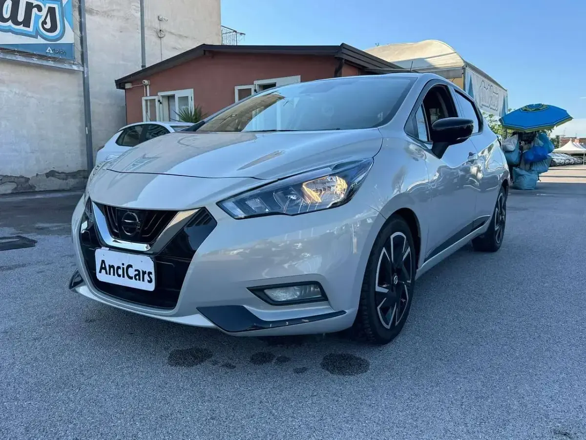Usata Nissan Micra 90 CV (66 kW) 2021 Argento Utilitaria
