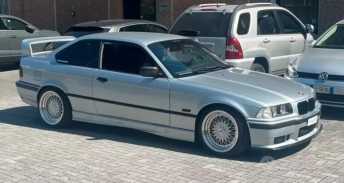 Usata BMW 320 Efficient Dynamics 150 CV (110 kW) 1996 Grigio Coupé