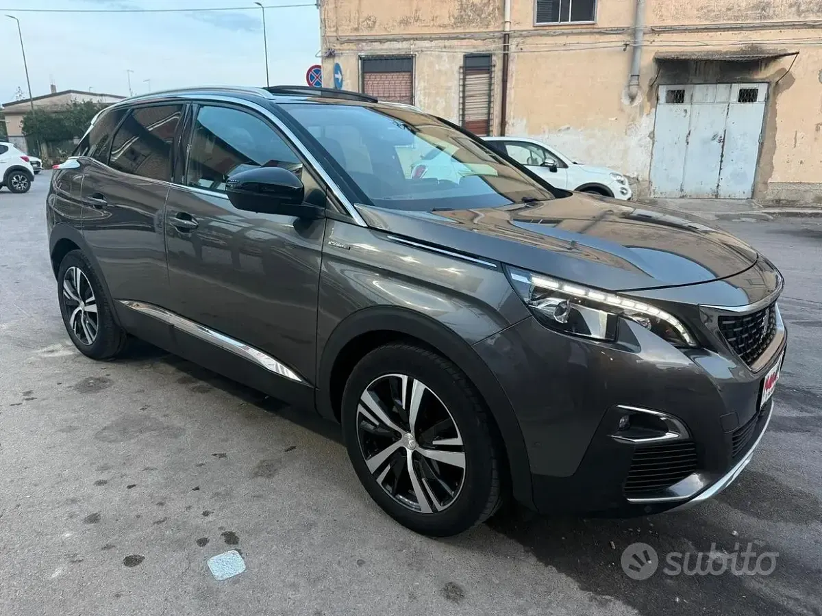 Usata Peugeot 3008 GT-line 131 CV (96 kW) 2018 Grigio SUV