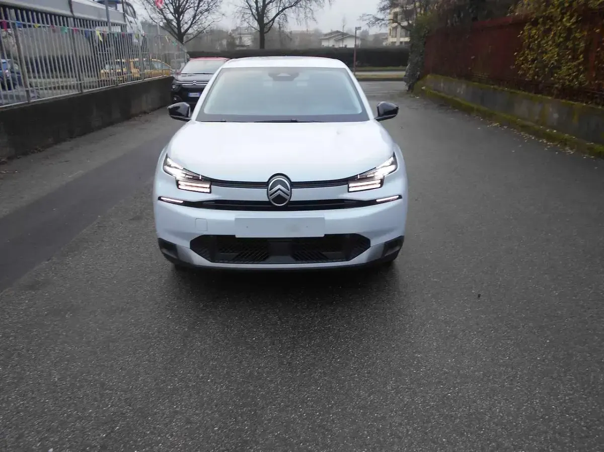 Usata Citroën C4 131 CV (96 kW) 2025 Perlato SUV