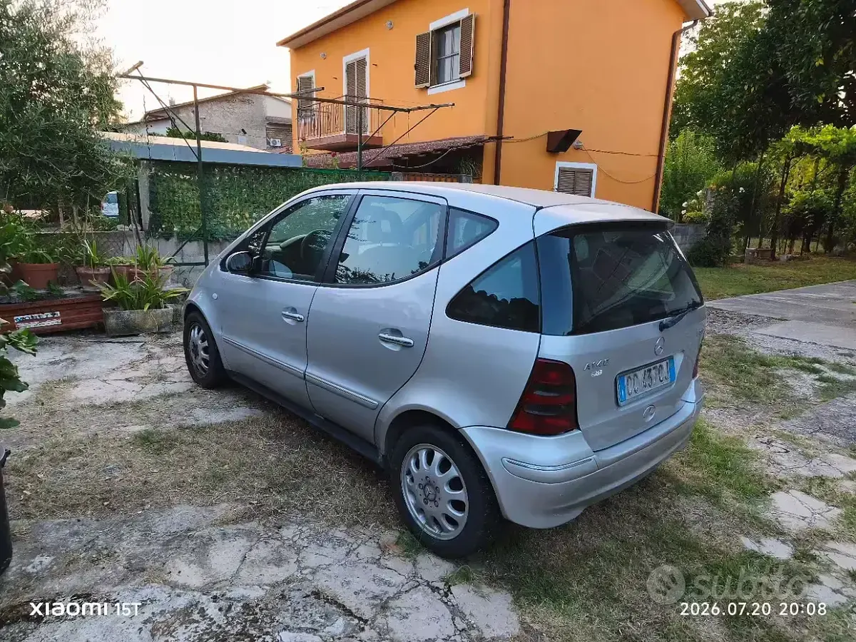 Usata Mercedes A140 82 CV (60 kW) 2002 Grigio Utilitaria