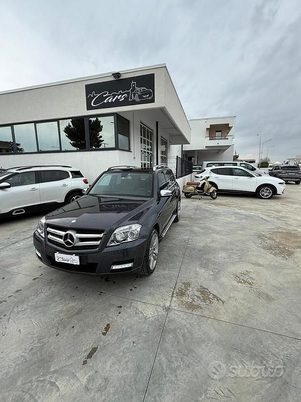 Usata Mercedes GLK320 224 CV (164 kW) 2009 Grigio SUV