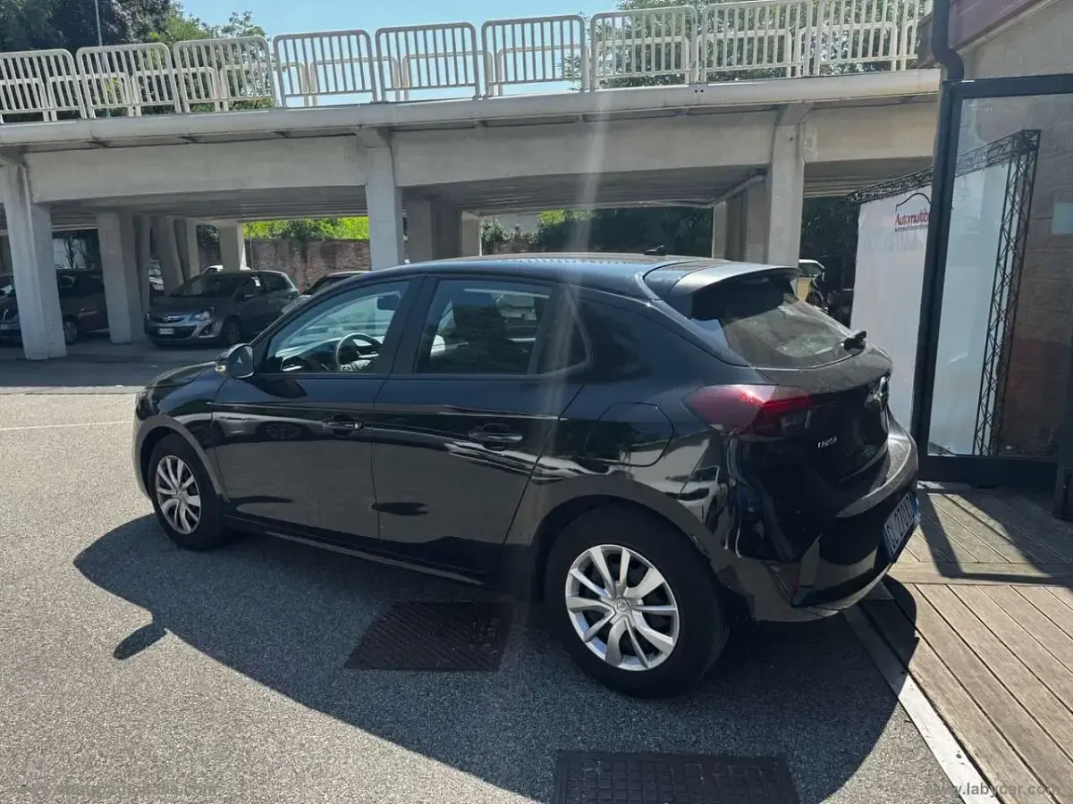 Usata Opel Corsa 75 CV (55 kW) 2022 Nero Utilitaria