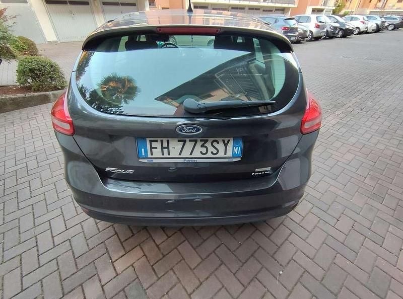 Occasion Ford Focus S 101 ch (74 kW) 2017 Gris Berline