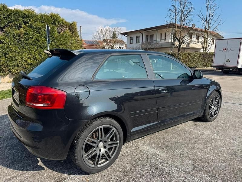 Usata Audi A3 Attraction 105 CV (77 kW) 2008 Nero Utilitaria