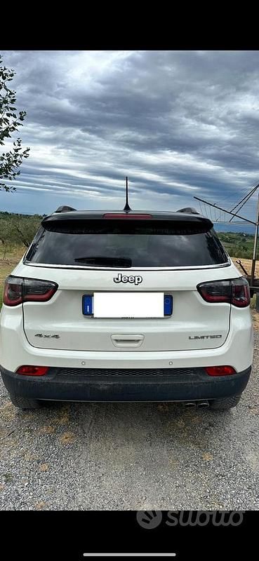 Usata Jeep Compass Limited 140 CV (102 kW) 2018 Bianco SUV