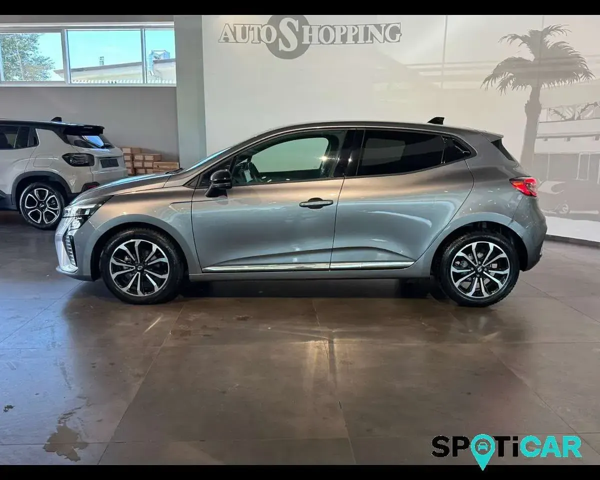 Usata Renault Clio V Techno 91 CV (66 kW) 2025 Grigio Berlina