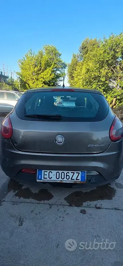 Usado Fiat Bravo Active 120 CV (88 kW) 2010 Gris Utilitario