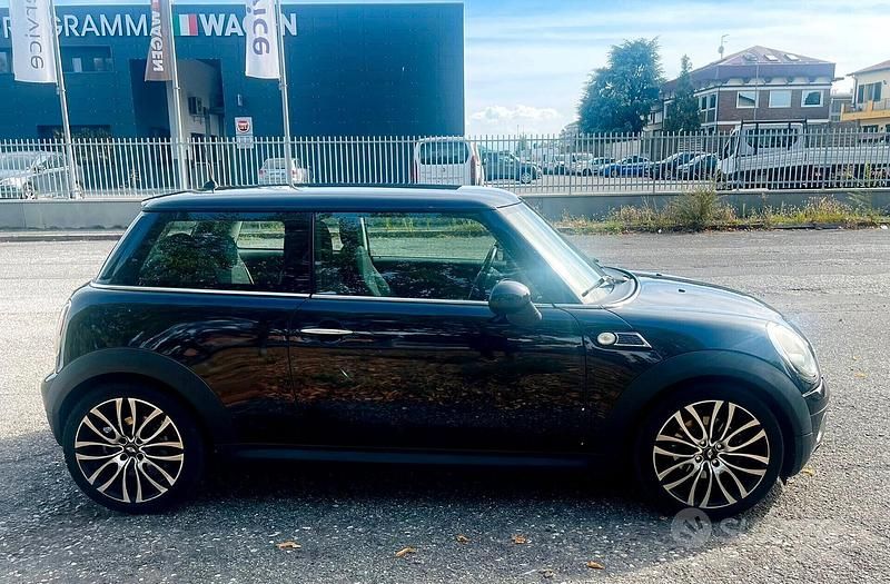 Usata Mini Cooper D 2010 Nero Utilitaria