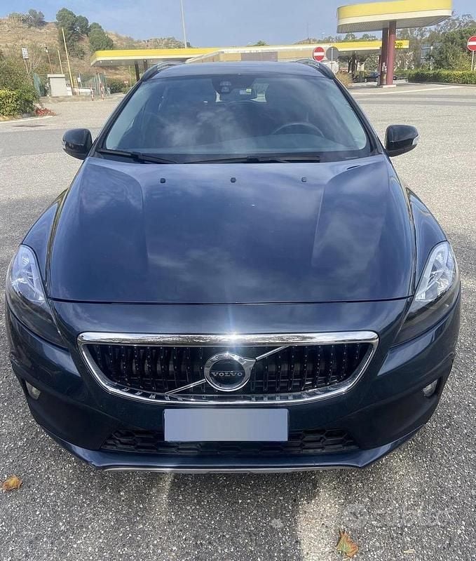 Usata Volvo V40 2017 Grigio Berlina