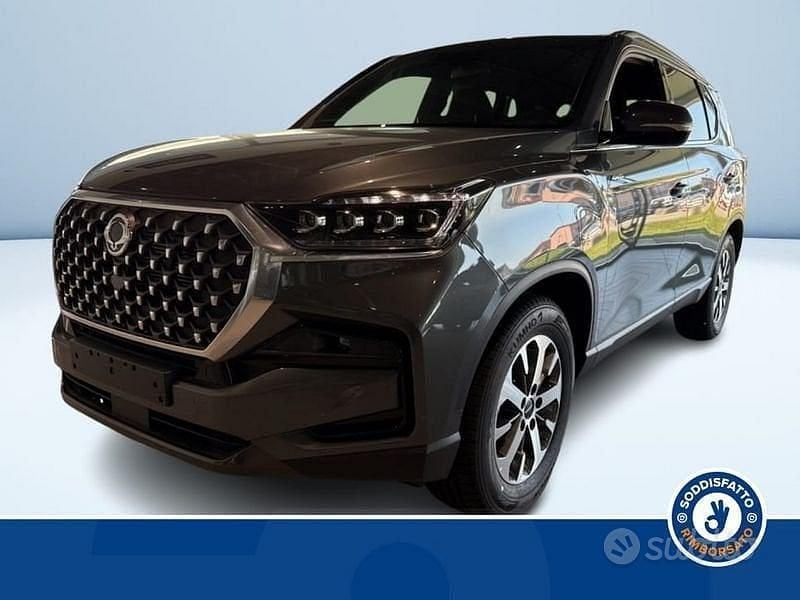 Grigio Nuova 2025 Ssangyong (KGM) Rexton SUV | 45.900 € - Immagine 1/3