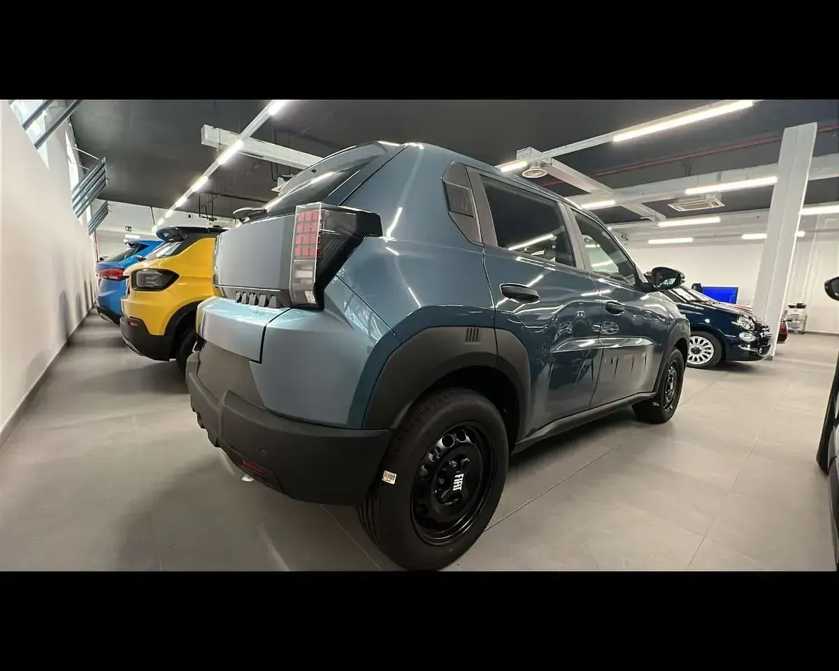 Nuova Fiat Grande Panda Pop 101 CV (74 kW) 2026 Azzurro Utilitaria
