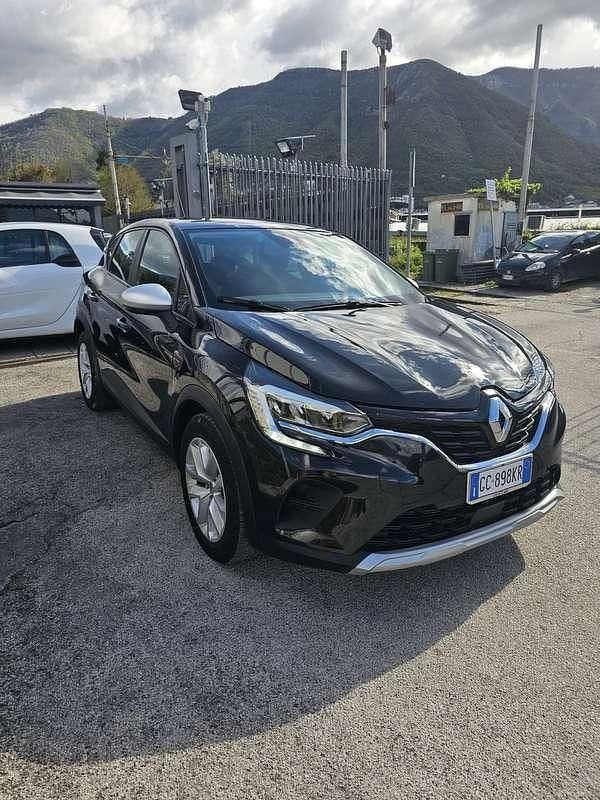 Käytetty Renault Captur Business 101 HP (74 kW) 2020 Katumaasturi