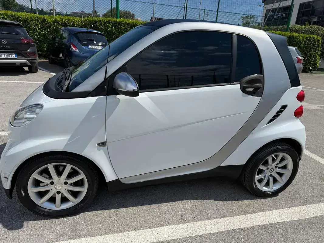 Usata Smart ForTwo Coupé 61 CV (44 kW) 2012 Bianco Coupé