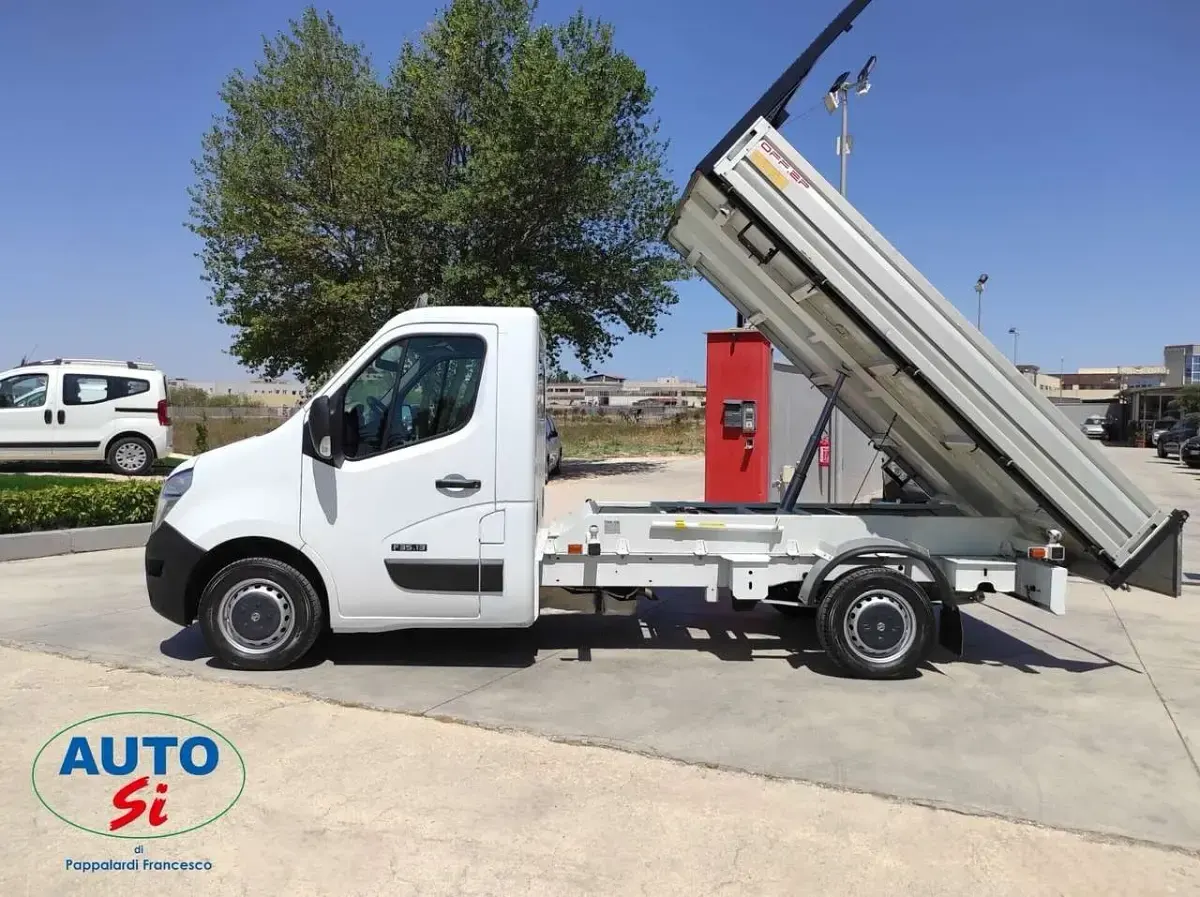 Usata Nissan NV400 125 CV (91 kW) 2014 Bianco Furgone