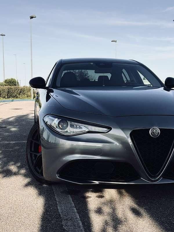 Usata Alfa Romeo Giulia Super 150 CV (110 kW) 2018 Berlina