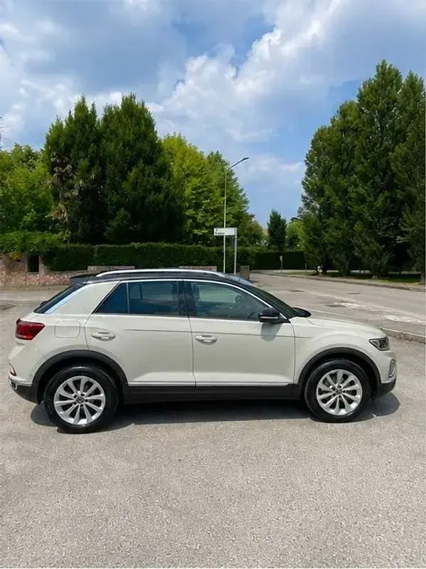 Usata VW T-Roc Style 110 CV (80 kW) 2023 SUV