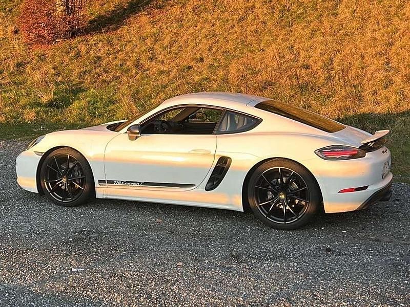 Usata Porsche 718 Cayman T 300 CV (220 kW) 2019 Bianco Coupé