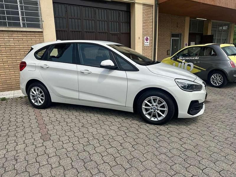 Usata BMW 216 Active Tourer 116 CV (85 kW) 2021 Bianco Monovolume