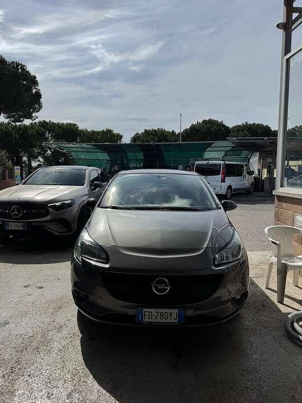 Usata Opel Corsa 90 CV (66 kW) 2016 Grigio Utilitaria