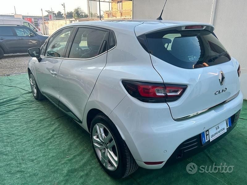 Occasion Renault Clio IV Zen 75 PK (55 kW) 2019 Wit Sedan