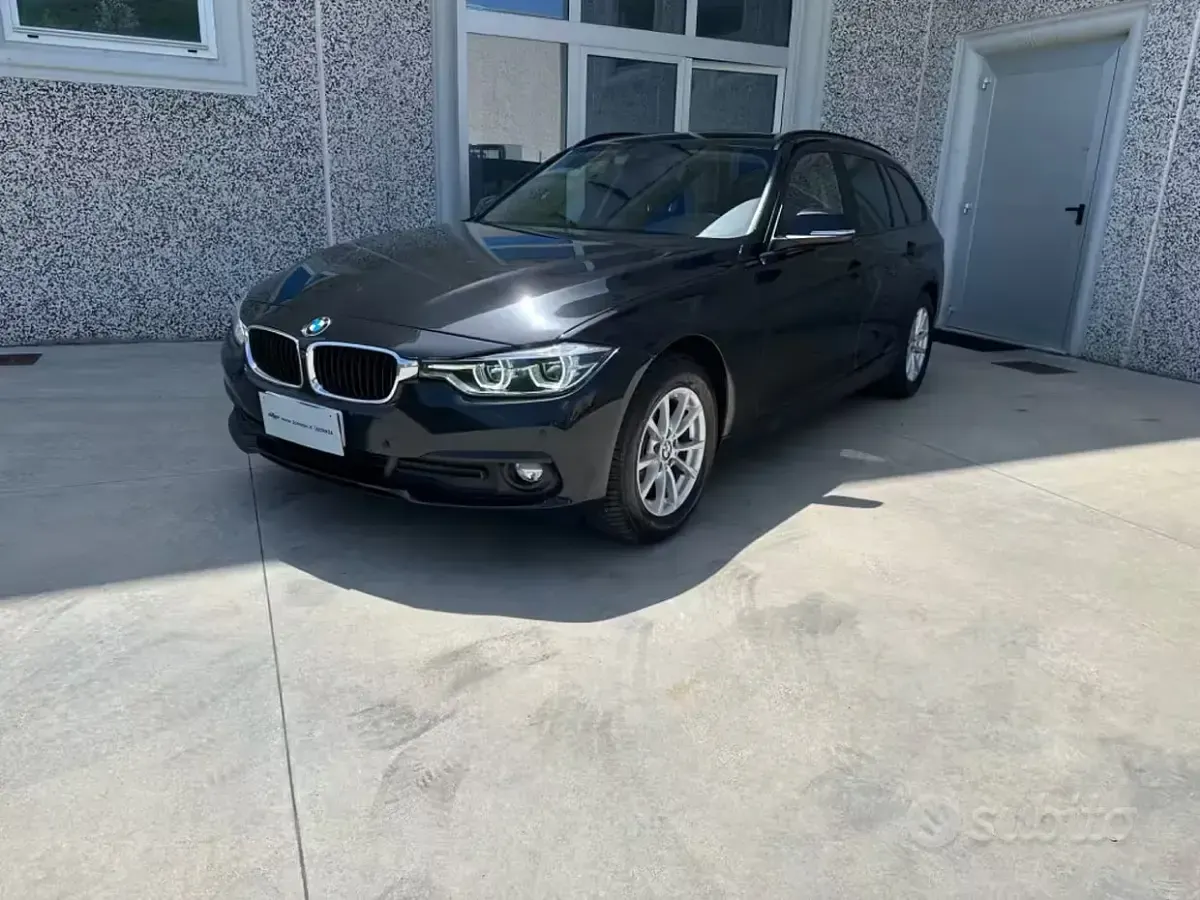 Usata BMW 320 Advantage 190 CV (139 kW) 2018 Nero Station wagon