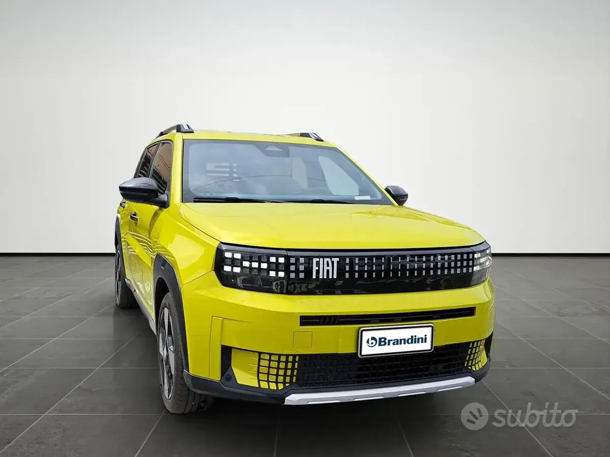 Usata Fiat Grande Panda La Prima 52 kW (72 CV) 2025 Giallo Utilitaria