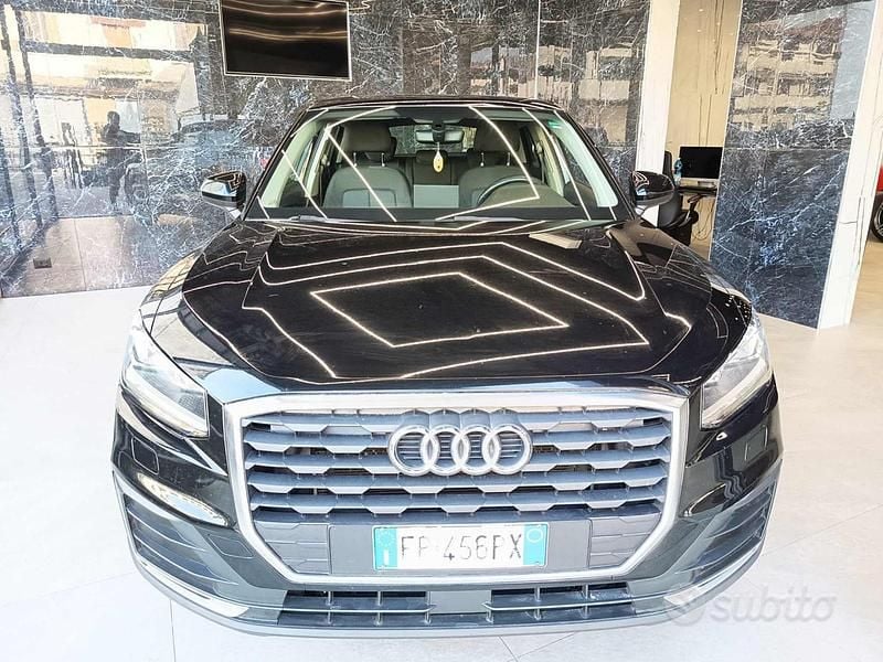 Usata Audi Q2 Design 116 CV (85 kW) 2018 Grigio SUV