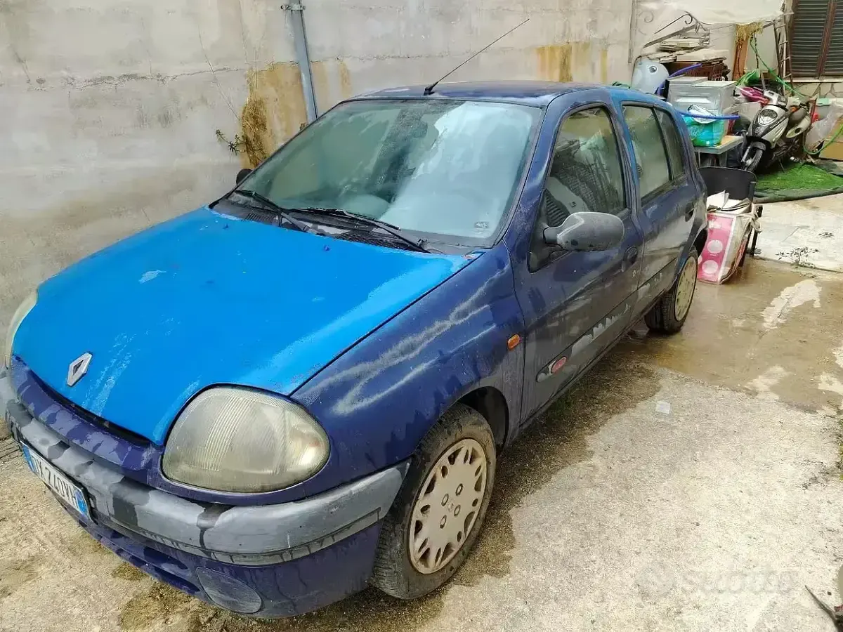Usata Renault Clio 58 CV (42 kW) 2000 Berlina