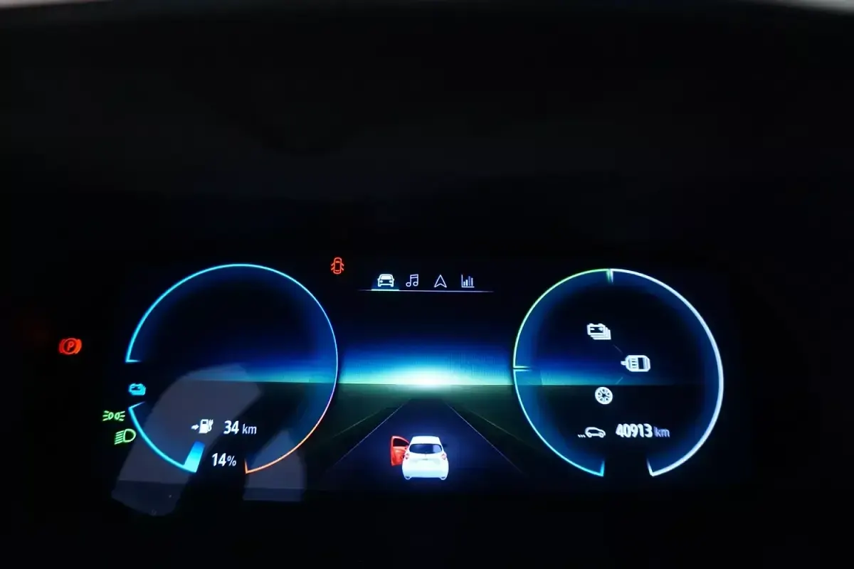 Usata Renault Zoe Zen 50 kW (69 CV) 2020 Biancobianco Utilitaria