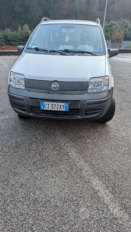 Usata Fiat Panda 4x4 60 CV (44 kW) 2005 Bianco Utilitaria