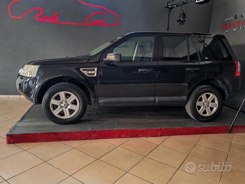Usata Land Rover Freelander 2 HSE 160 CV (117 kW) 2010 Nero SUV