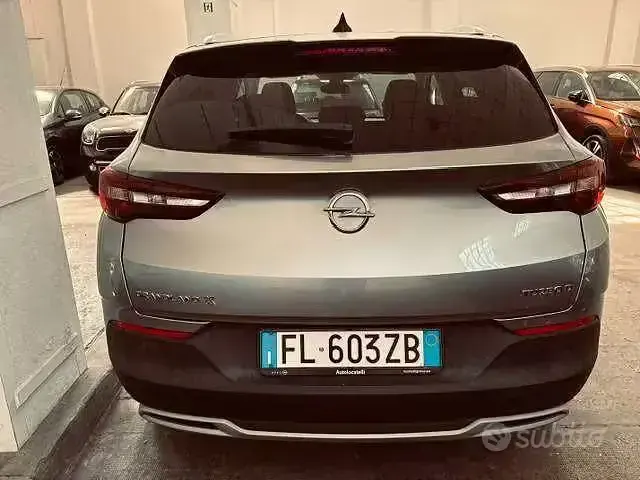 Usata Opel Grandland X Innovation 120 CV (88 kW) 2017 Grigio SUV
