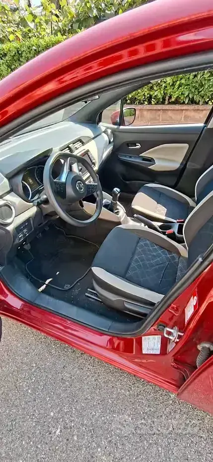Usata Nissan Micra 71 CV (52 kW) 2018 Rosso Utilitaria