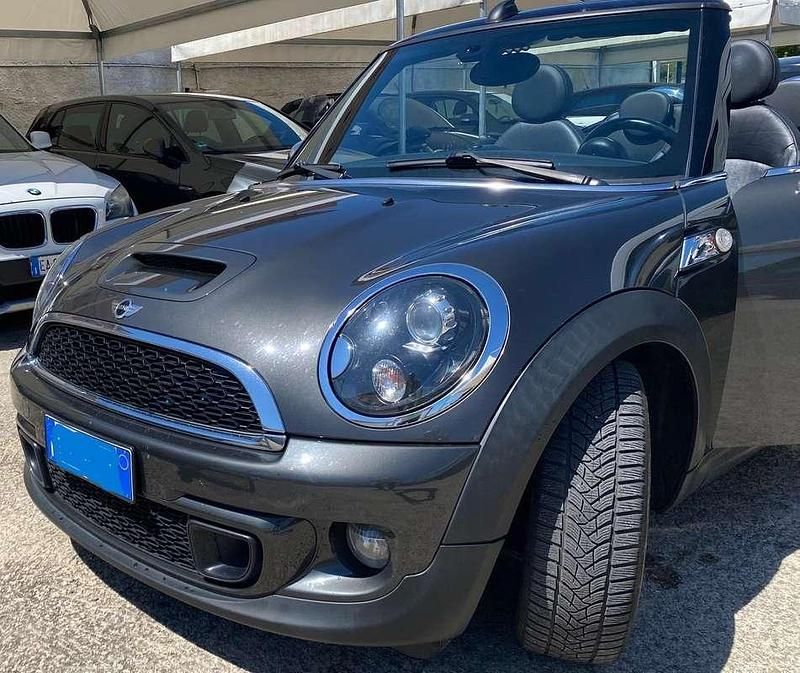 Usata Mini Cooper SD Cabriolet 143 CV (105 kW) 2013 Grigio Cabrio