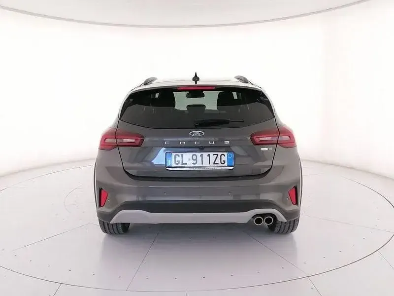 Usata Ford Focus Active 125 CV (91 kW) 2022 Argento SUV