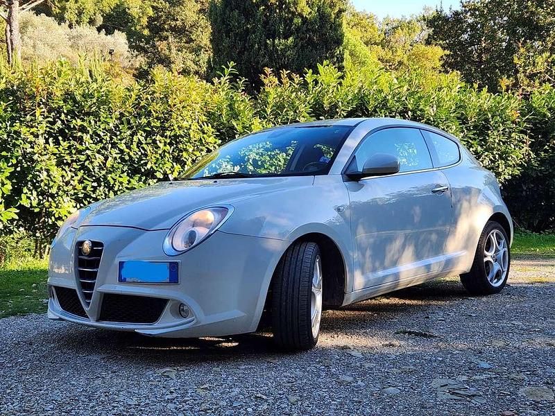 Usata Alfa Romeo MiTo Distinctive 90 CV (66 kW) 2009 Bianco Utilitaria
