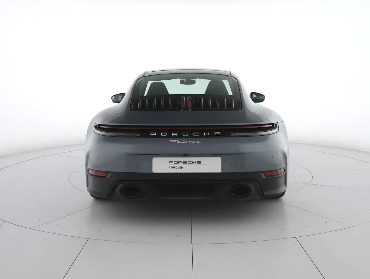Usata Porsche 911 394 CV (289 kW) 2025 Grigio vanadio metallizzato Coupé