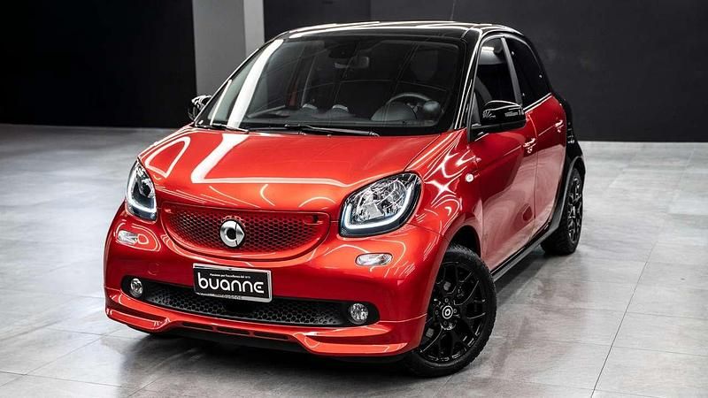 Usata Smart ForFour Superpassion 71 CV (52 kW) 2019 Bordeaux perlato Utilitaria