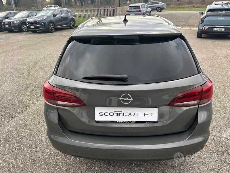Usata Opel Astra Ultimate 122 CV (89 kW) 2020 Grigio Station wagon