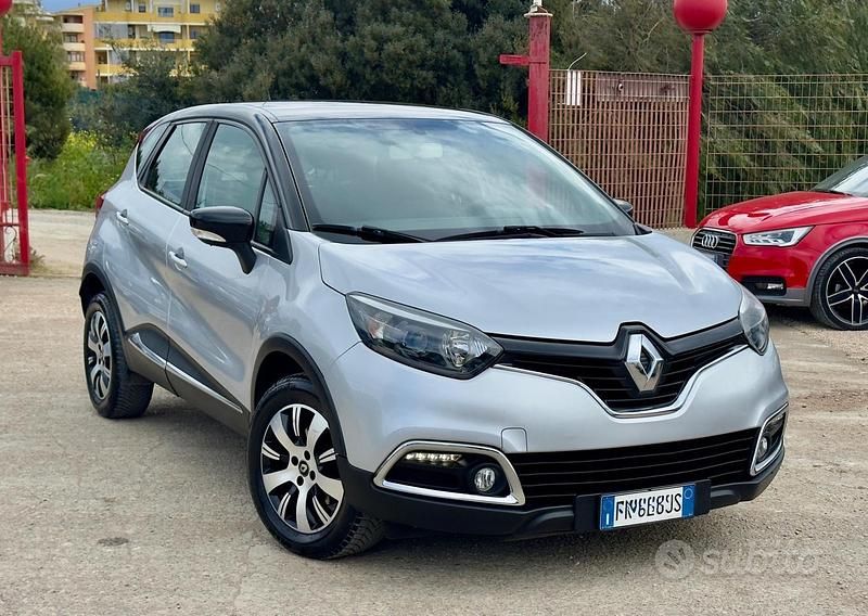 Occasion Renault Captur 110 ch (80 kW) 2017 Gris SUV